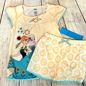 Disney Store Frozen Pajama shirt set featuring Ana and Elsa